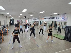 갤러리 이미지제주스포츠클럽 다이어트 댄스  & 스텝박스 운영사진