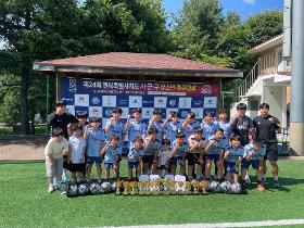 갤러리 이미지 정읍스포츠클럽 유소년 축구단 전북 축구대회 초등부 동반 우승 쾌거!