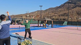 갤러리 이미지성인반 서브수업을 하고 계신 제이코 선생님 입니다. 