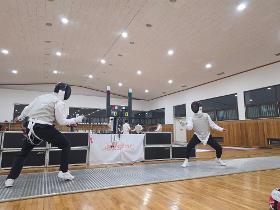 갤러리 이미지 나주스포츠클럽 펜싱 수업