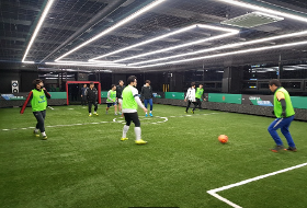 갤러리 이미지 함성스포츠클럽_성인 _축구 수업 사진 