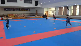 갤러리 이미지오전 축구특강 운동 영상 입니다.