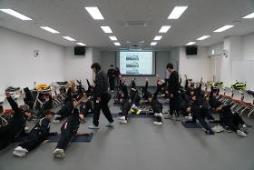 갤러리 이미지마포스포츠클럽 축구 전문선수단 부상예방 교육