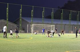 갤러리 이미지골 때리는 부자父子 축구